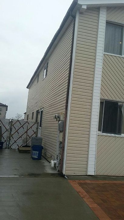 2nd image of 35 E Macon Ave