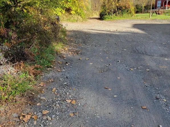 7 Landor Lane, Cohoes, NY 12047