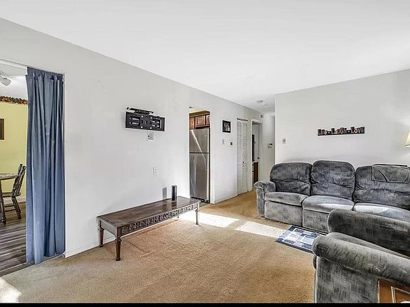 3rd image of 11910 Gravois Rd APT 3