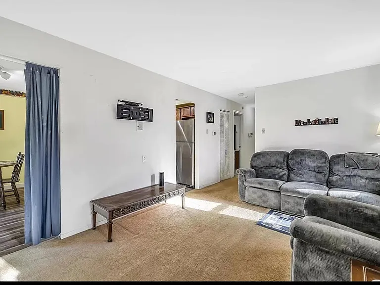 11910 Gravois Rd #3 — Photo 3