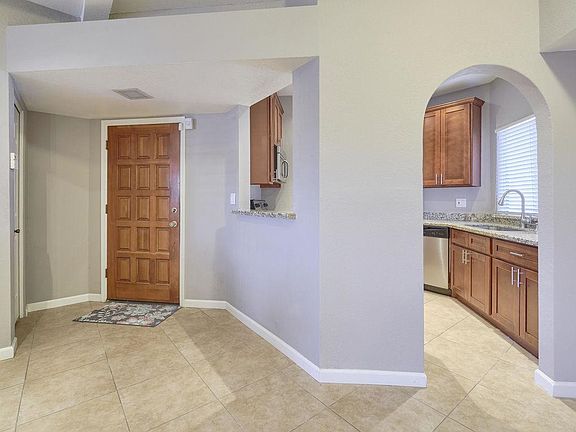 3rd image of 10301 N 70th St Unit 124