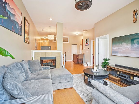 4th image of 2915 N Clybourn Ave Unit 205