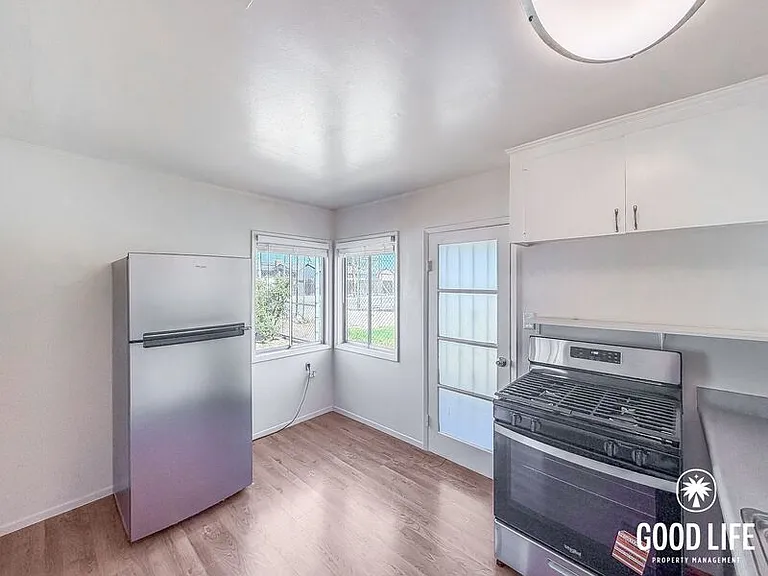 3895 King St — Photo 5