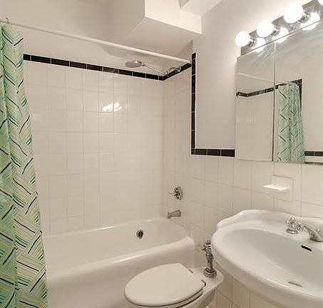 4th image of 225 Central Park N #715