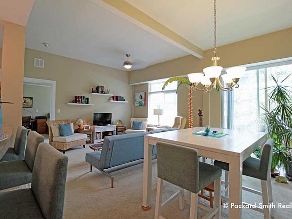 5th image of 530 Miller Dr Unit 208