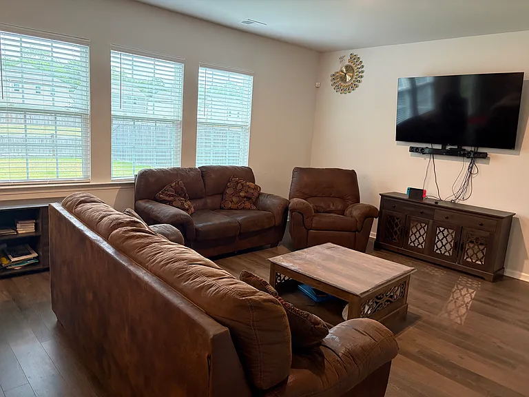 1164 Mossy Rock Dr — Photo 7