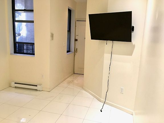 2nd image of 249 W 109th St APT 3D