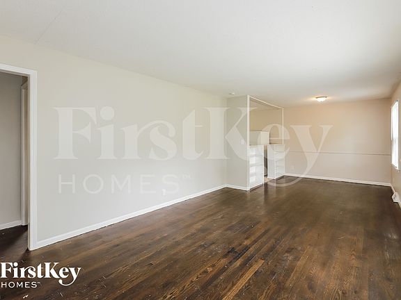 2nd image of 1403 NE 67th Pl