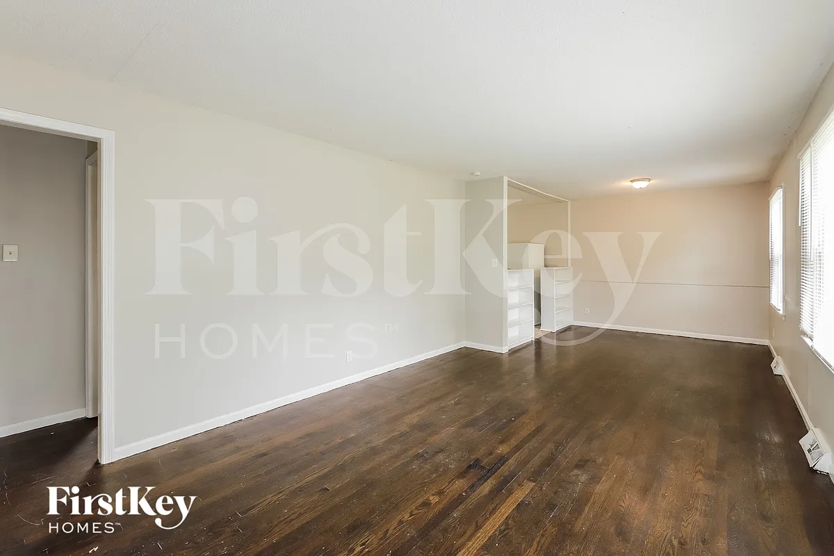 Building Photo - 1403 NE 67th Pl