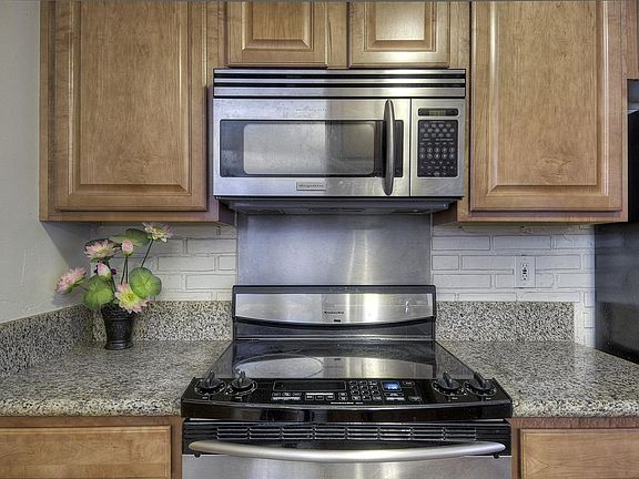 4th image of 1339 Shawn Dr Unit 1