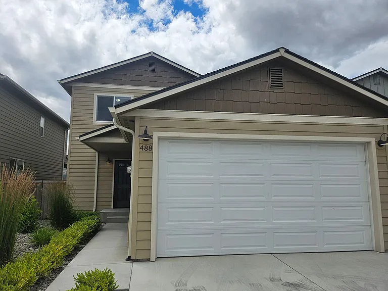 488 S Kansas Loop — Photo 1