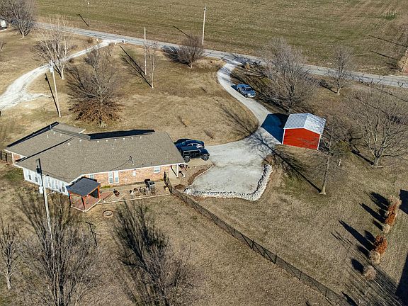 2nd image of 9889 County Road 200