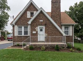 9424 North Ave, Saint Louis, MO 63114