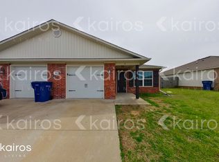 5003 E Thomas St #B, Siloam Springs, AR 72761