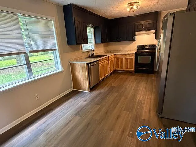 1114 Terry Cir — Photo 5