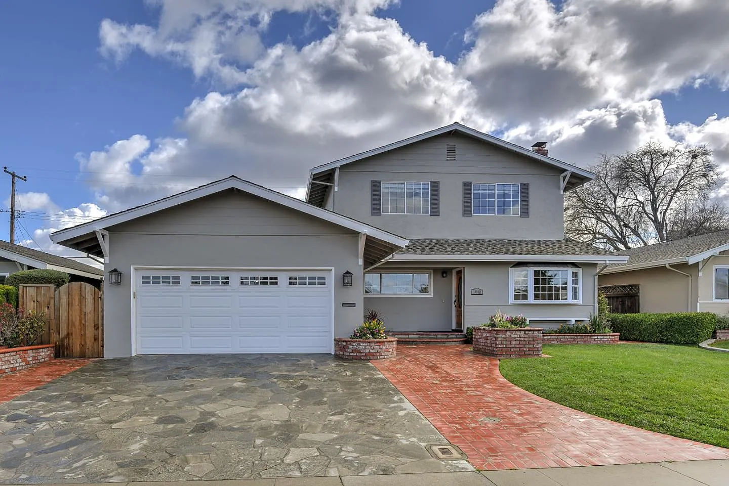 3442 Geneva Dr photo 1
