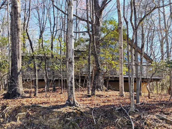 204 Cheestoonaya Way, Brevard, NC 28712
