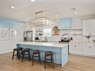 959 Honeysuckle, Crystal Beach, TX 77650