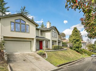575 Dogwood Way, Ashland, OR 97520