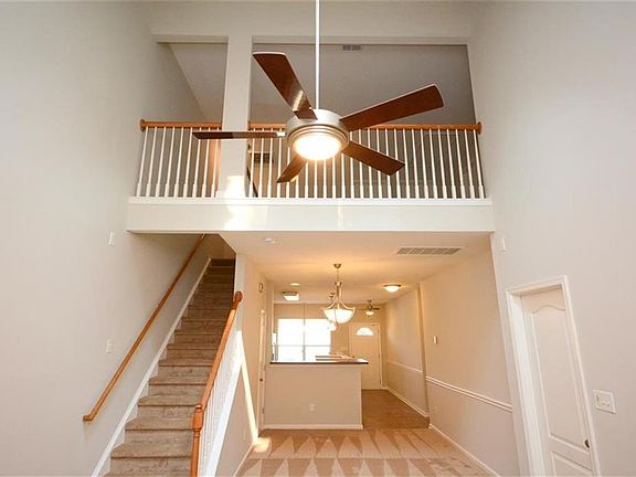 5th image of 1206 Island Park Cir