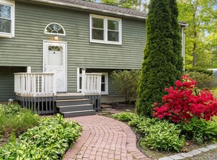 16 Forest St, Carver, MA 02330