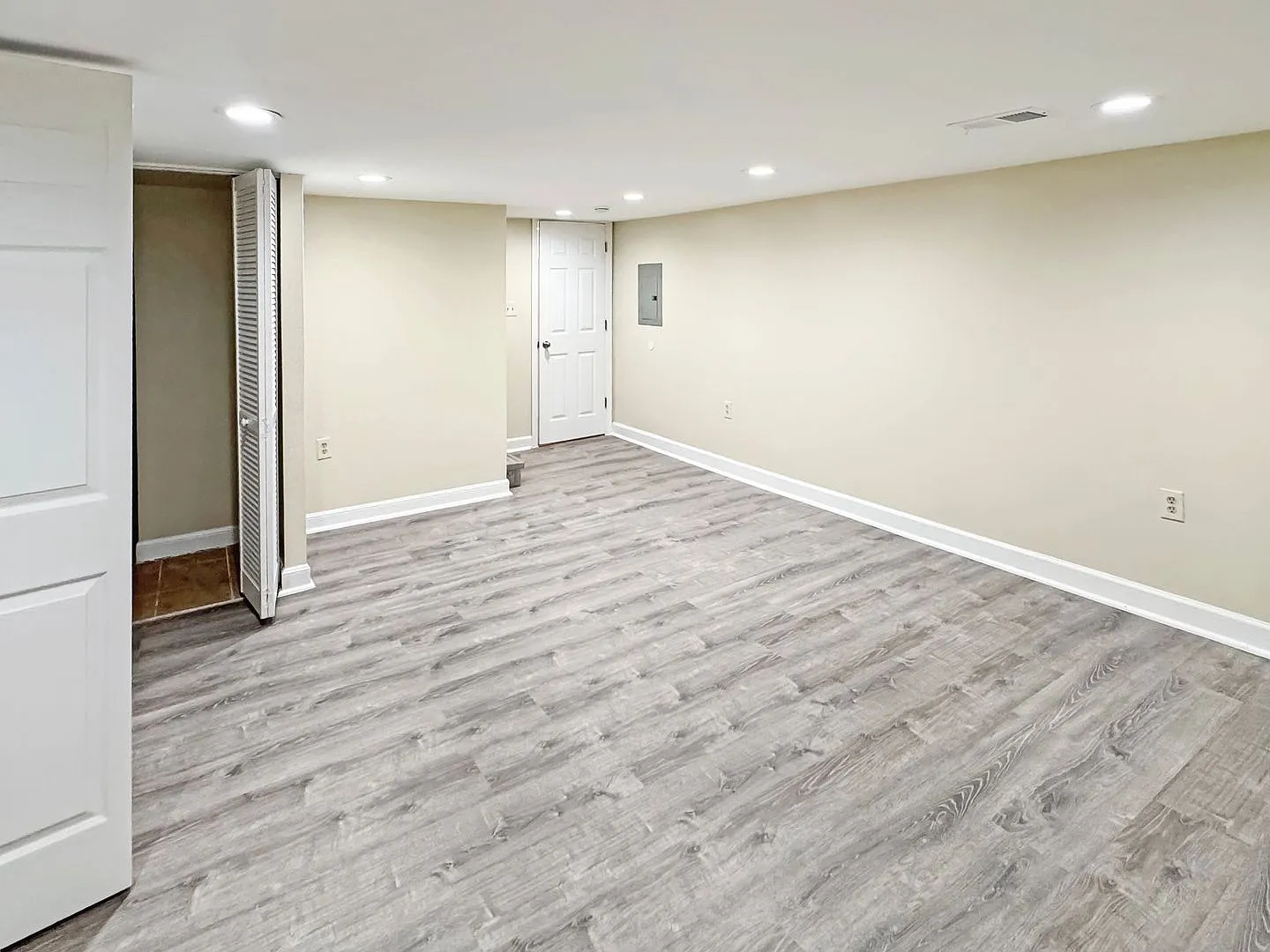 !!Beautiful 2 Bedroom 2 bath apartment!! — Photo 3
