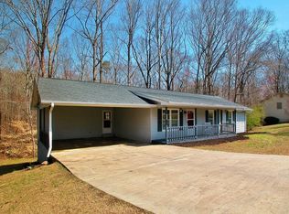 4062 Chestnut Dr, Flowery Branch, GA 30542