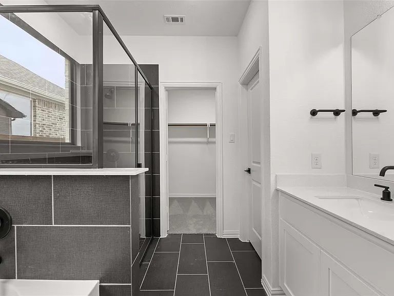 1422 Greenbelt Dr — Photo 13