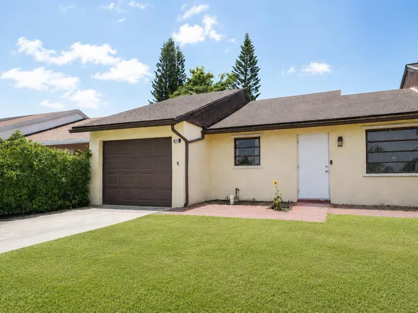 5078 Ambler Ln, Lake Worth, FL 33463