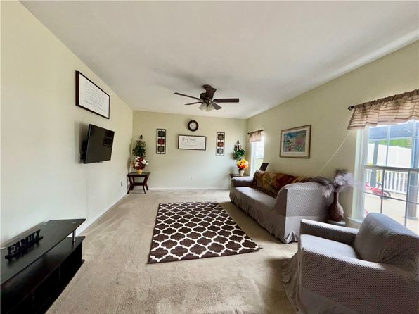 107 Naymik Dr, Chittenango, NY 13037