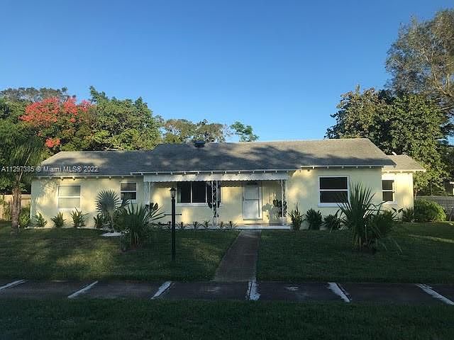 1st image of 2332 20th Ave #0