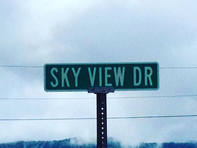 2nd image of Sky View Dr