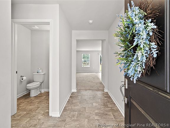 5th image of 161 Desert Orchid Cir