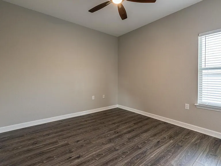 6319 Parliament Dr — Photo 25