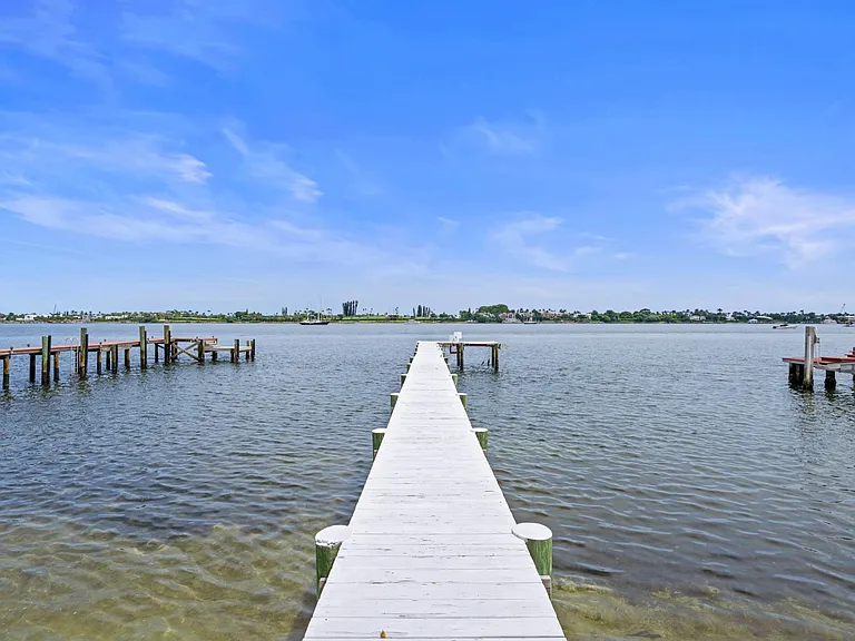 3240 N Flagler Dr — Photo 48