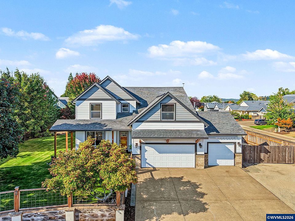 1st image of 3183 NE Heather Ct