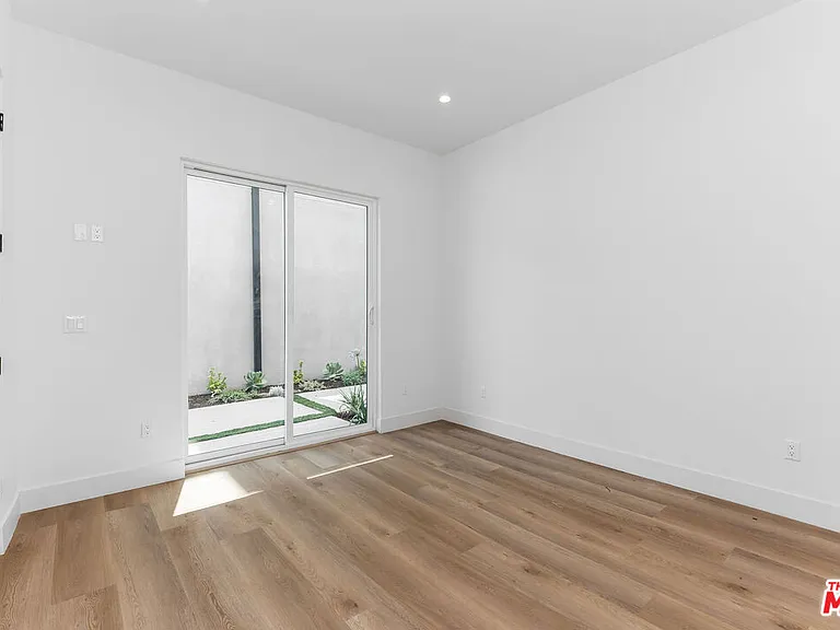 1821 N Ashmore Pl #1 — Photo 7