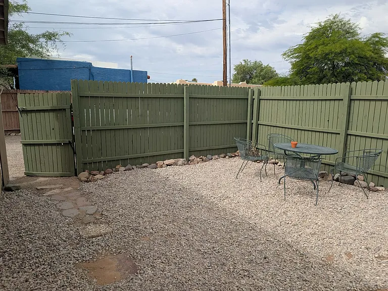 2435 N Edith Blvd #2 — Photo 12