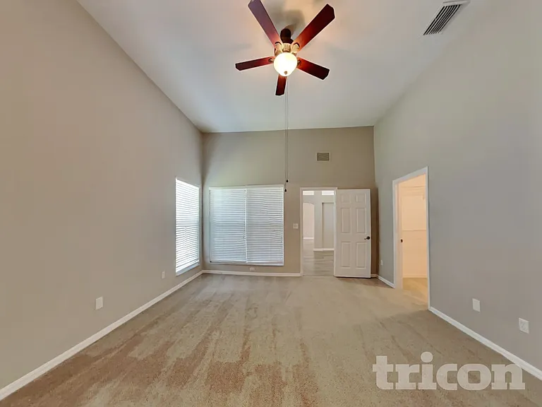 1614 Sand Hollow Ln — Photo 7