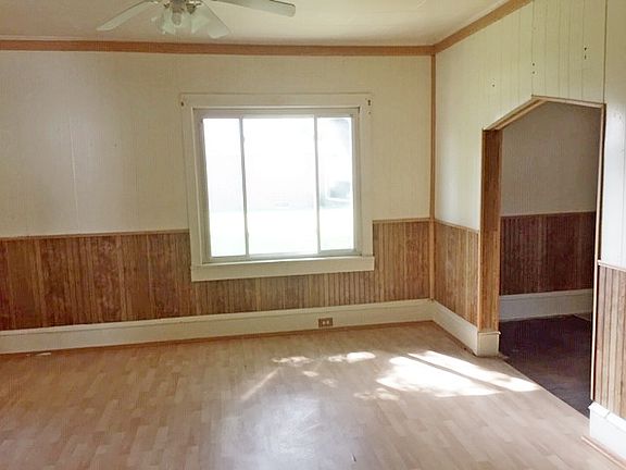4th image of 1307 S Vermillion St