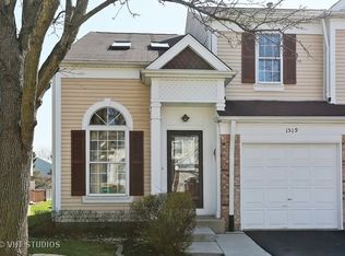 1519 Harvest Ln, Westmont, IL 60559