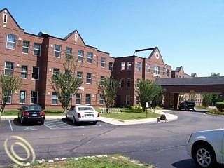 2nd image of 21417 Archwood Cir #1