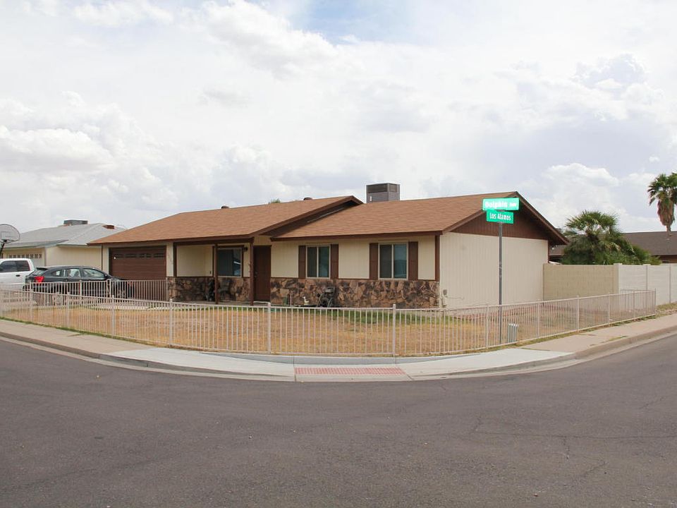 1st image of 3005 E Dolphin Ave