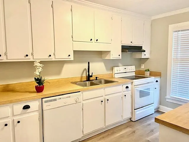 2 bed, 1120 sqft, $1,225 — Photo 3