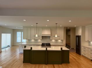 233 Vineyard Ridge Dr, Traverse City, MI 49686