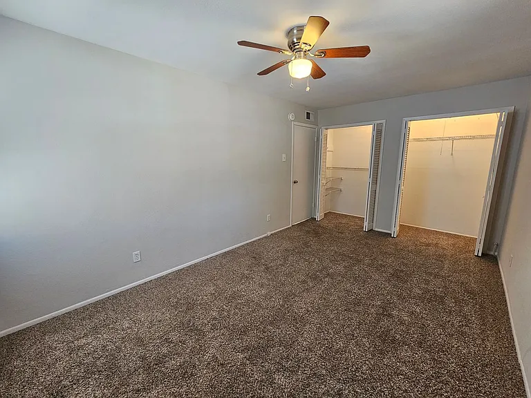 2906 Candlewick Ln — Photo 24