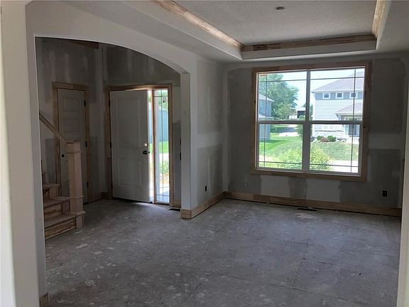 3rd image of 1227 N 133rd Ter
