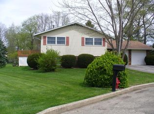 101 Clark St, Walnut, IL 61376