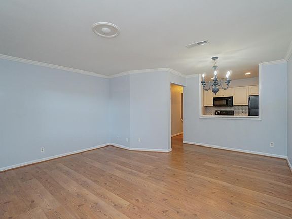 4th image of 408 Townes St Unit 12
