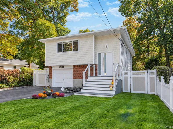 84 Lyman Avenue, Patchogue, NY 11772